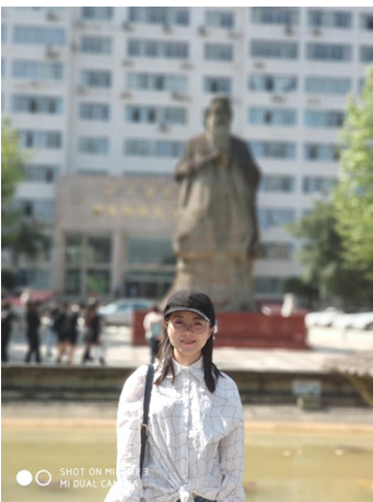 胡媛媛.png