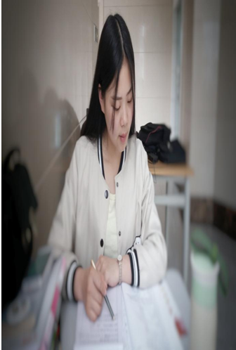 耿红叶.png